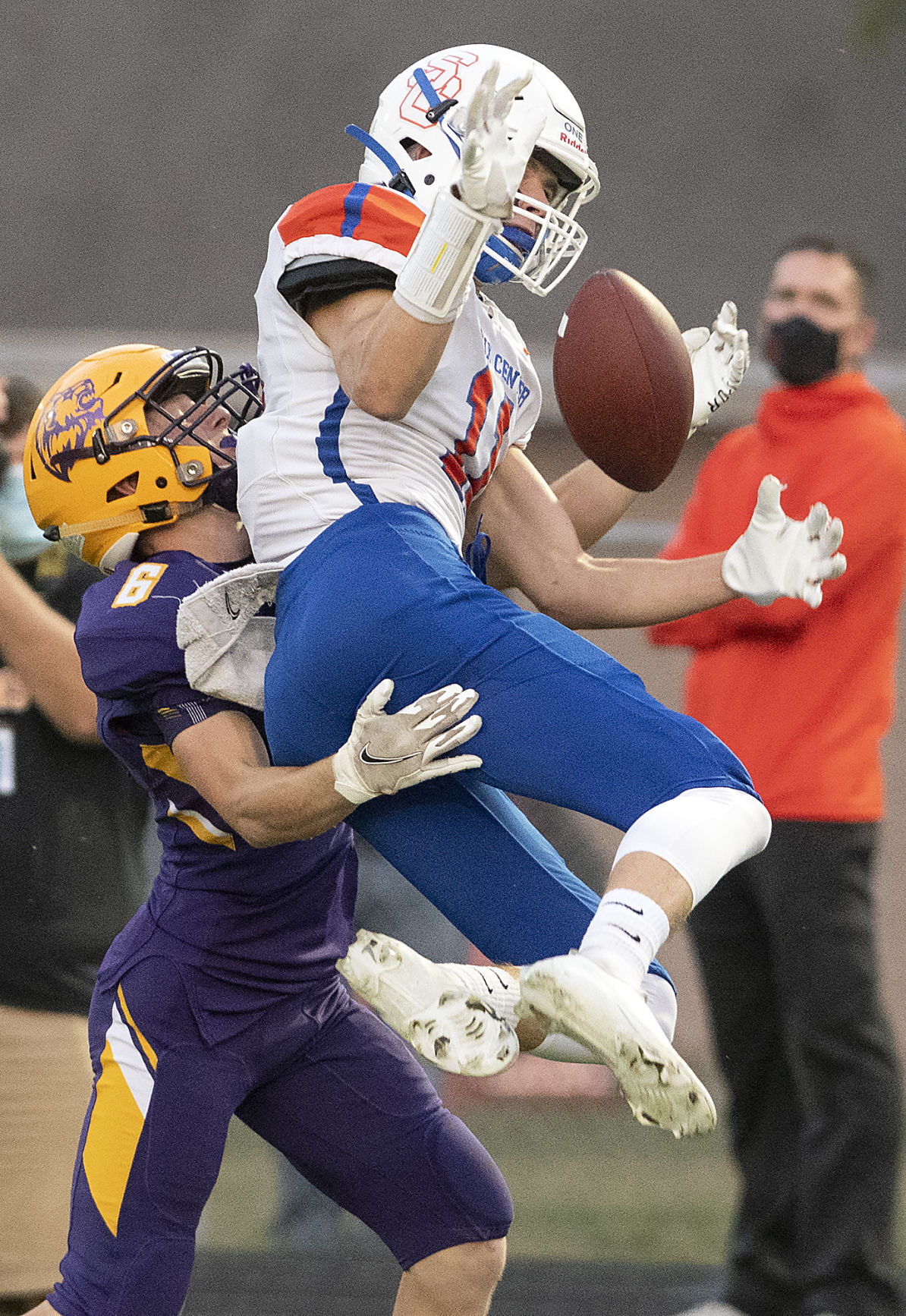 Central Lyon/George-Little Rock vs Sioux Center football